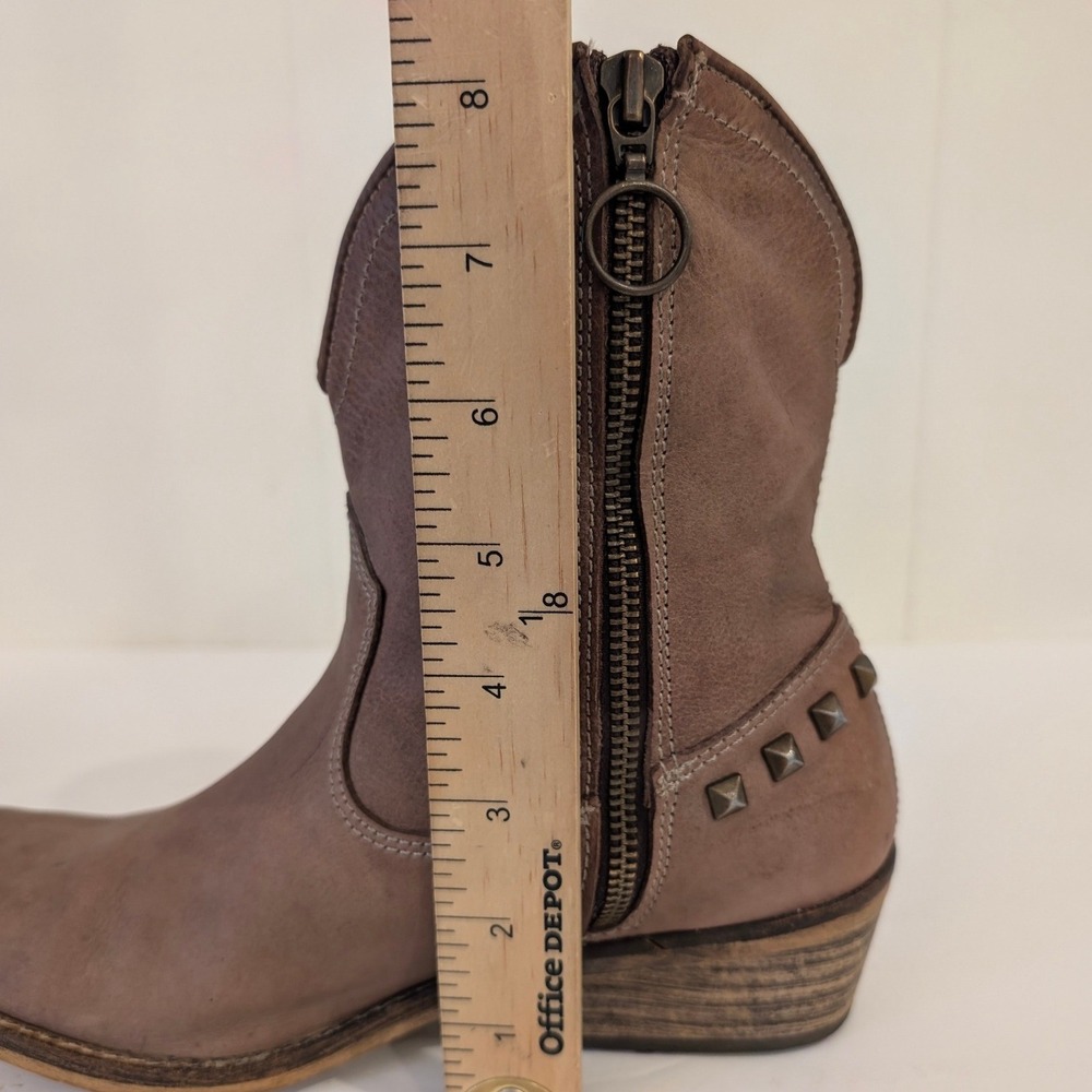 JC Spain Heart Logo Mauve Pink Leather Pyramid Studded Ankle Boots EU 37 US 7 - Picture 16 of 17